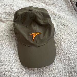 Plythal Hat